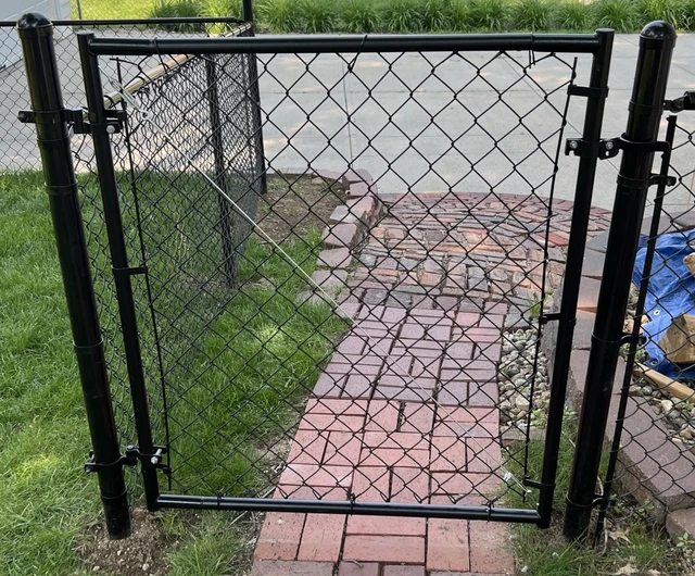 Alt view image 4 of 7 - Adjustable Chain Link Walk Gate Kit, Round Corner Frame Design Heavy Duty PVC Steel Outdoor Fencing Gate DIY Fit