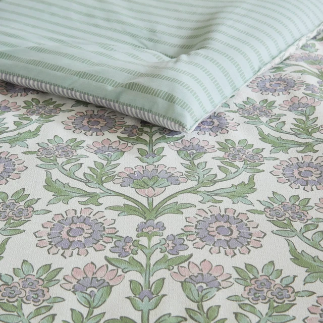 Alt view image 3 of 7 - Full Queen Comforter Set, Green, Polyester, Bedding Sets