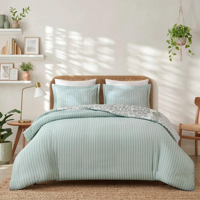 Alt view image 4 of 7 - King Cal King Duvet Set, Green, Polyester, Bedding Sets