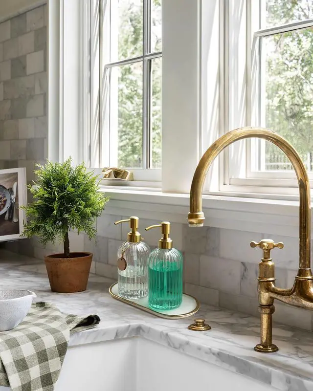 Alt view image 3 of 6 - 18Oz Glass Soap Dispenser with Golden Pump for Kitchen,Refillable Liquid Hand soap Dispenser with Vertical Stripe, Clear Soap Dispenser Bathroom for Hand soap, Dish Soap, Lotion