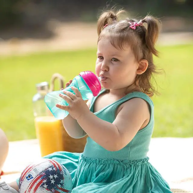 Alt view image 6 of 7 - 3 Piece No-Spill Easy Grip Cup with Flex Straw, Clik It Lock Feature, Girl, 10 Ounce