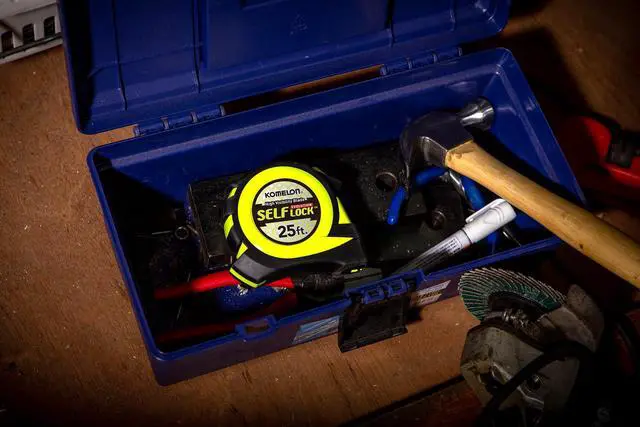 Alt view image 6 of 6 - 25' Self Lock Hi-Vis Speedmark Tape Measure