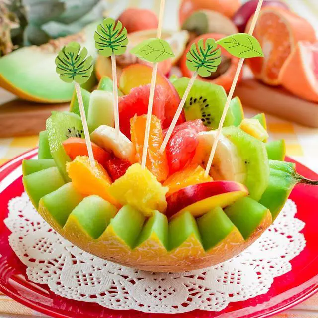 Alt view image 4 of 7 - 200PCS Disposable Green Leaf Cocktail Picks Plam Leaf Handmade Toothpicks Bamboo Skewers for Appetizer Fruit Sandwiches, 4.7 Inch Food Picks Toothpicks for Summer Hawaiian Party Luau Beach Holiday