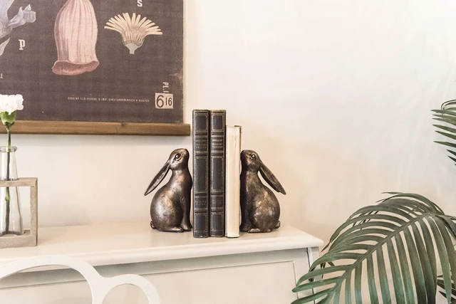 Alt view image 2 of 7 - Decorative Resin Rabbit Bookends, Bronze