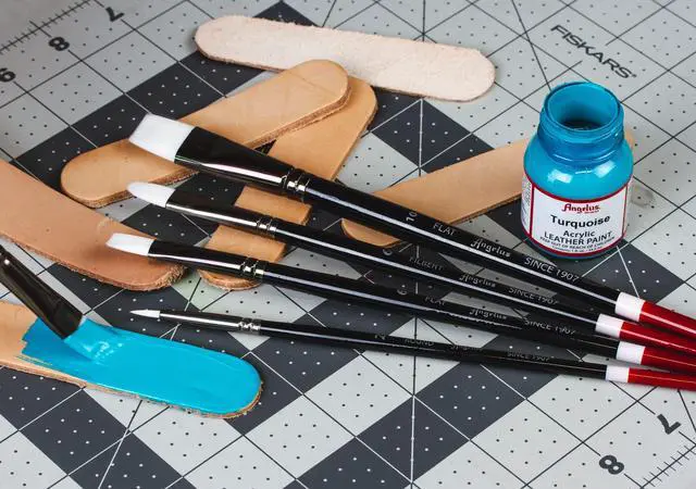 Alt view image 4 of 6 - Paint Brush Set Round Flat Angular Artist Acrylic Paint Brush Set Shoe paint Brush set (5 pcs)