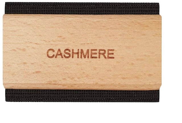 Main image of Comb | Sweater Comb - Removes Pills & Fuzz from Clothing