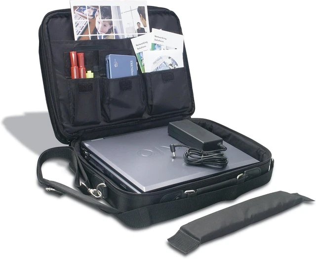 Alt view image 5 of 7 - Padded Clamshell Notebook Carrying Case for 15.4 Inch Laptops TA-NC1