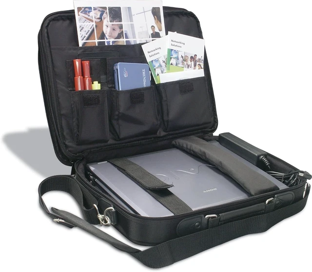 Alt view image 7 of 7 - Padded Clamshell Notebook Carrying Case for 15.4 Inch Laptops TA-NC1