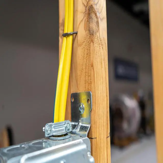 Alt view image 5 of 7 - Southwire Romex Brand Simpull Solid Indoor 14/3 W/G NMB Cable 100ft coil - SW 63946828
