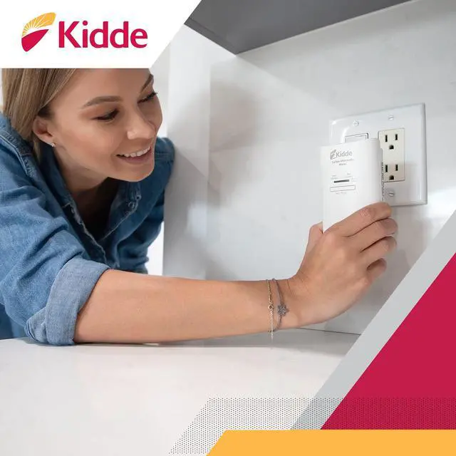 Alt view image 5 of 7 - Carbon Monoxide Detector, Plug-in Wall with AA Battery Backup, Test-Hush Button