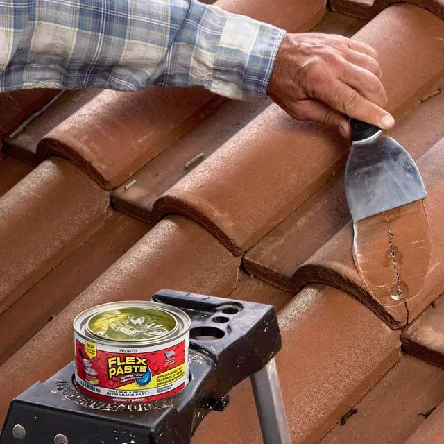 Alt view image 3 of 6 - Waterproof Paintable Putty, Spackle Sealant, Fill Gaps Cracks Holes - Block Out Water and Air - UV Resistant - Walls, Drywall, EPDM, Concrete, Roof, RV Repairs, Clear, Half-Quart