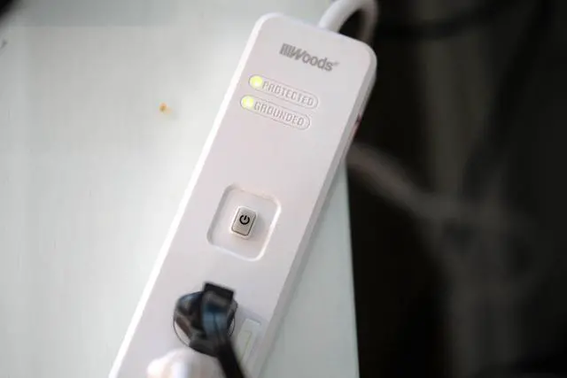 Alt view image 5 of 6 - Southwire Energy Saving Surge Protector Power Strip - 1080J Protection - 80 Foot Wireless Remote Control - 6 Outlets - White - 5 Foot Cord