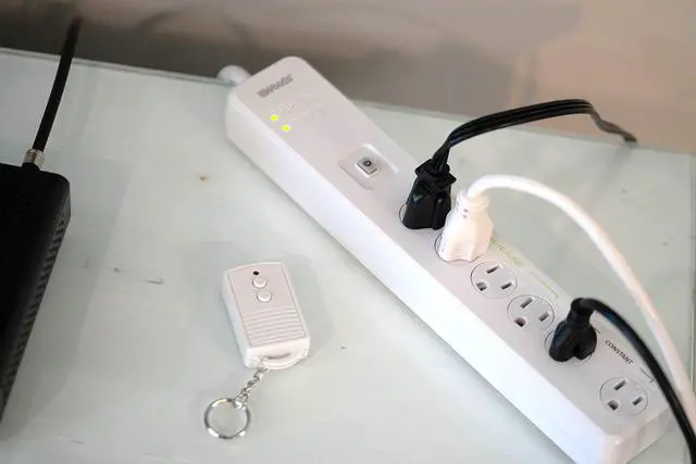 Alt view image 4 of 6 - Southwire Energy Saving Surge Protector Power Strip - 1080J Protection - 80 Foot Wireless Remote Control - 6 Outlets - White - 5 Foot Cord