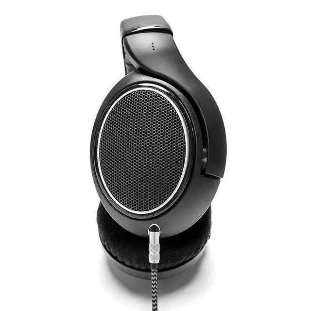 Alt view image 6 of 7 - HD560s Cable Compatible with Sennheiser HD598 HD598SE HD598SR HD598CS HD599 HD558 HD518 HD579 HD569 HD559 HD560S Headphone Length 2m 6.5FT Soft Nylon Lightweight Includes 1/4" 6.35mm Adapter