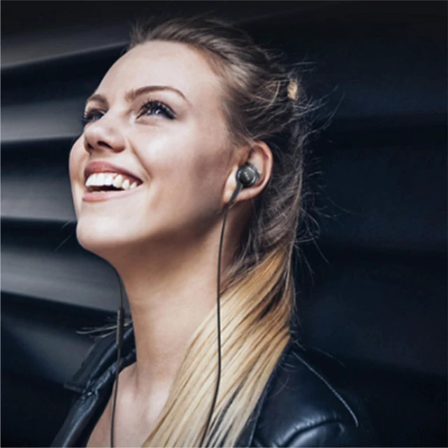 Alt view image 4 of 7 - 2025 New in-Ear Earbuds Stereo Headphones for Samsung Galaxy Z Fold6 S25 S24 S23 S22 S21 S20 Note 10 10+ - Designed with Microphone and Volume Remote Type-C Connector-Black