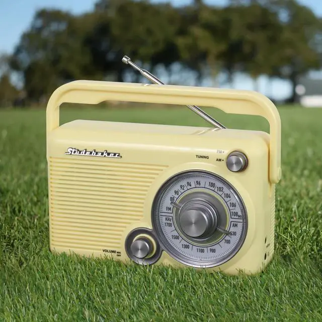 Alt view image 4 of 5 - SB2002YL Portable AM/FM Radio with Headphone Jack and Aux-in Jack with AC/DC Power (Yellow)