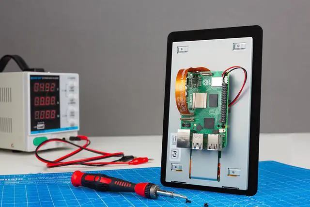 Alt view image 3 of 4 - Touch Display 2, 7-inch LCD Screen, 720 x 1280 Resolution, 24-bit RGB