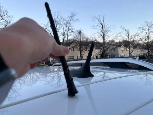 Alt view image 2 of 7 - 3.2 Inch Antenna for 2011-2025 Jeep Cherokee Grand Cherokee | Compass Renegade, Dodge Journey Avenger Durango Dart Chrysler 200, Fiat 500, Car Roof Antenna, 68297936AA 5091100AA 5091100AB