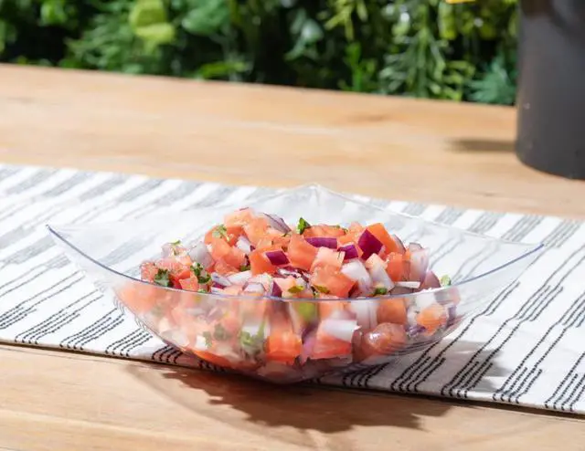 Alt view image 6 of 7 - 4 Pack Disposable Clear Plastic Serving Bowls Square Party Candy Use 32oz
