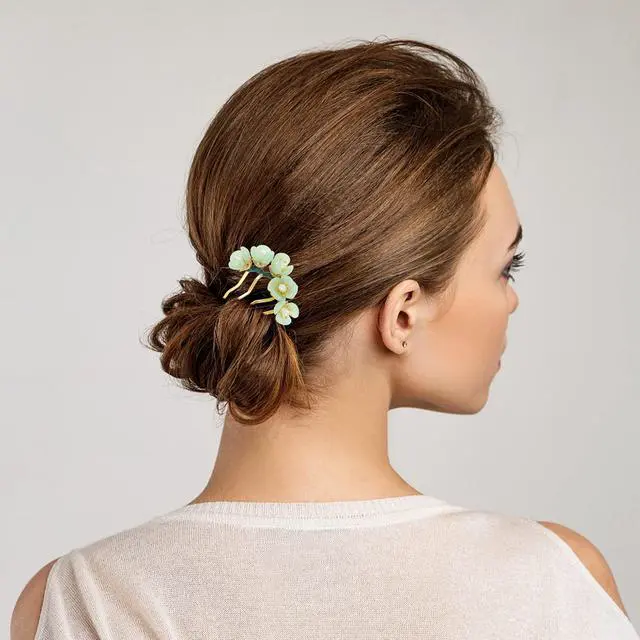 Alt view image 3 of 7 - Jade Flower Hair Pin Chinese Hair Stick Jade Hairpin Retro Chignon Pin Traditional Classical Flower Hair Chopstick Hair Styling Accessories for Women Girls (Green)