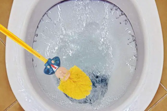 Alt view image 4 of 6 - Funny Toilet Brush,Prank Toilet Brush Cleaner, Funny Toilet Scubber,Make Toilet Great Again, Commander in Crap (Thumb Up Toilet Brush)