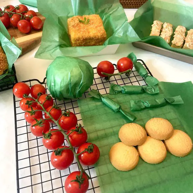 Alt view image 3 of 7 - 150Pscs 8.6 x 9.8 in Wax Paper Deli Paper Sandwich Dry Wax Sheets Oil Proof Food Basket Liners Food Wrapping Paper for Bread, Party, Picnic, Festival, BBQ (Green)