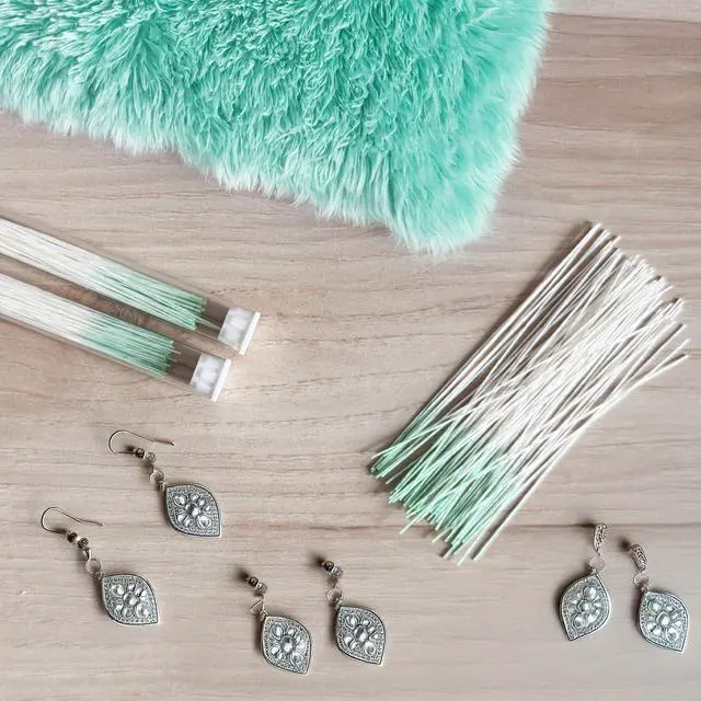 Alt view image 6 of 7 - 180 Pcs Ear Piercing Cleaner Floss Disposable Earring Piercing Hole Cleaner, Ear Piercing Care Cleaning Line Tool, Earring Hole Cleaner Floss Odor Removal Ear CareGreen
