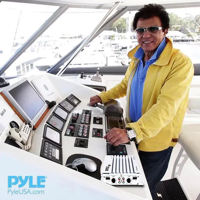Alt view image 7 of 7 - 4-Channel Marine Amplifier - 400W Elite Hydra Series Water Resistant Amplifier with Dual MOSFET Power Supply, RCA Connectivity with Level Control, LED Indicator, Fuse Protection - PLMRA400.5