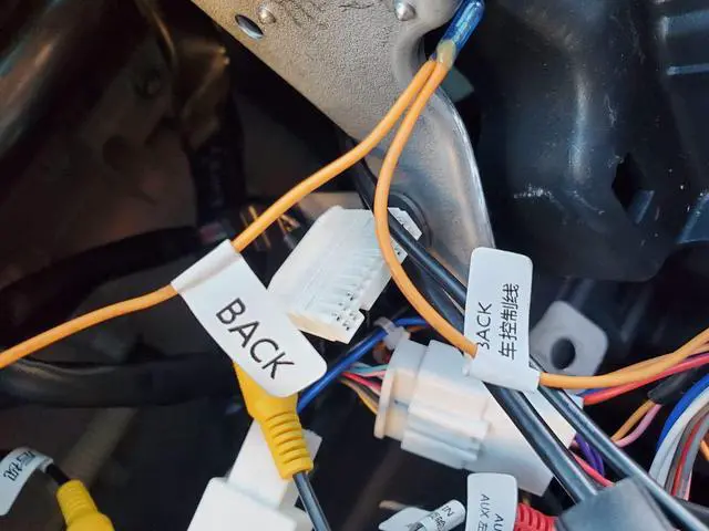 Alt view image 3 of 6 - Adapter for 2008-2013 Toyota Highlander Factory Backup Camera Switch from OEM MFD Screen to the Aftermarket Head Unit Screen