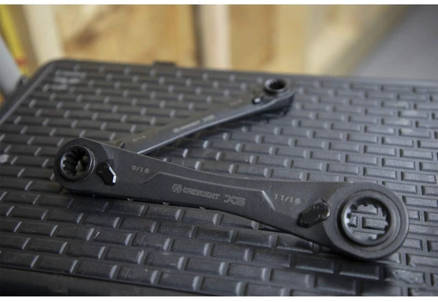 Alt view image 9 of 12 - 2 Piece X6 4-in-1 Black Oxide Spline Ratcheting SAE Wrench Set - CX6DBS2