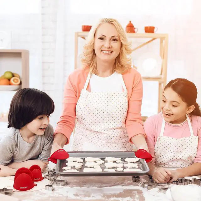Alt view image 3 of 7 - Thickened Mini Silicone Oven Mitts Heat Resistant, Rubber Oven Mitt Gloves, Finger Pinch Grips, Pot Holder, Silicone Potholder for Kitchen Cooking & Baking 1 Pair, Red