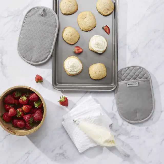 Alt view image 2 of 5 - Asteroid Pot Holder 2-Pack Set, Grey, 6.5"x10"