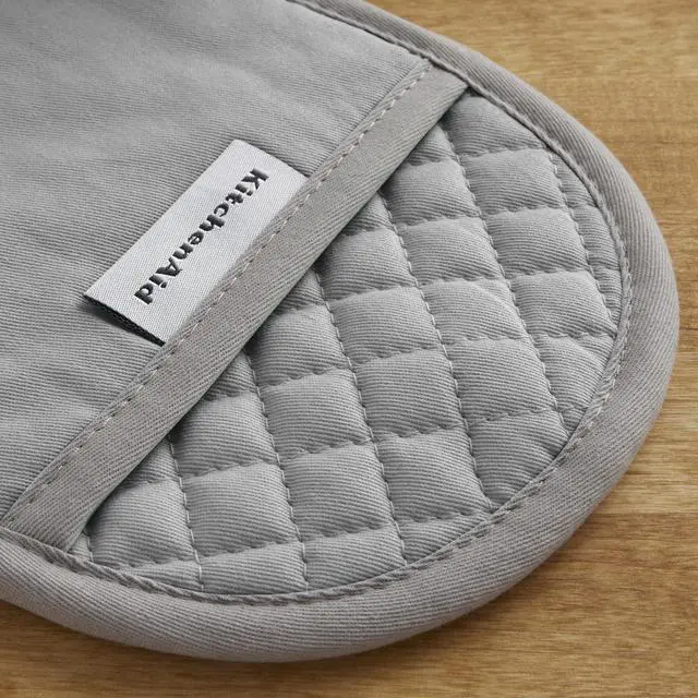 Alt view image 4 of 5 - Asteroid Pot Holder 2-Pack Set, Grey, 6.5"x10"