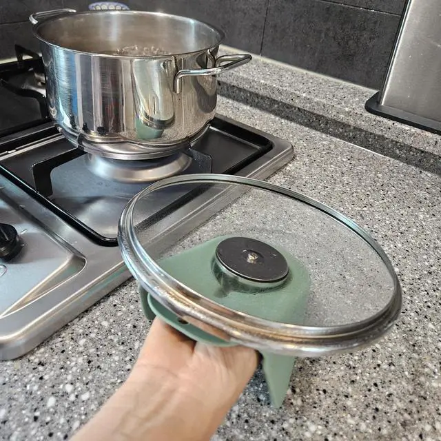 Alt view image 5 of 5 - Silicone Pot Lid Holder for Cooking, Heat Resistant
