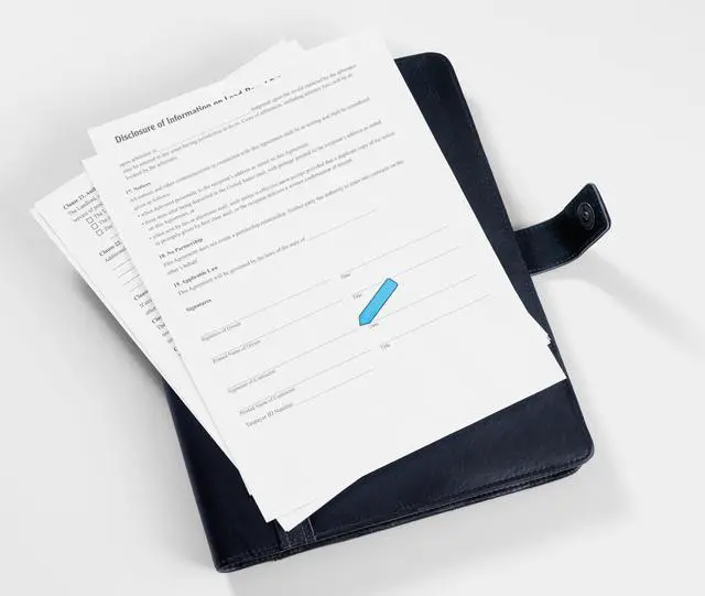 Alt view image 7 of 7 - Arrow Flags, 0.47 x 1.7 in, Primary Colors, 1 Dispenser, 100 Flags
