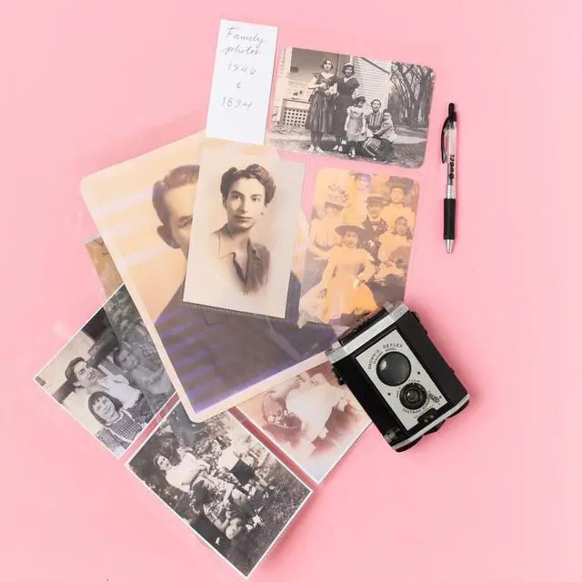 Alt view image 3 of 7 - Clear Mixed Format Photo Pages for 3 Ring Binder, Acid Free, Holds 4" x 6" Photos, 10 Photo Protectors (13401)