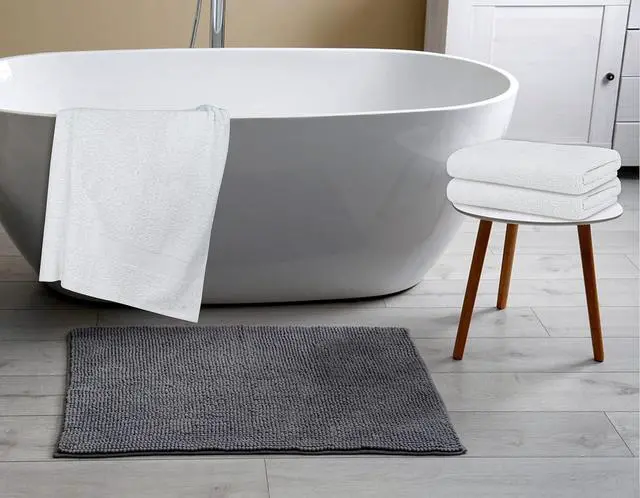 Alt view image 7 of 7 - 12 Pack White 100% Cotton Bath Towels, 20x40 Inches, Lightweight, Quick Drying, Commercial Grade, Gym, Salon, Spa & Hair