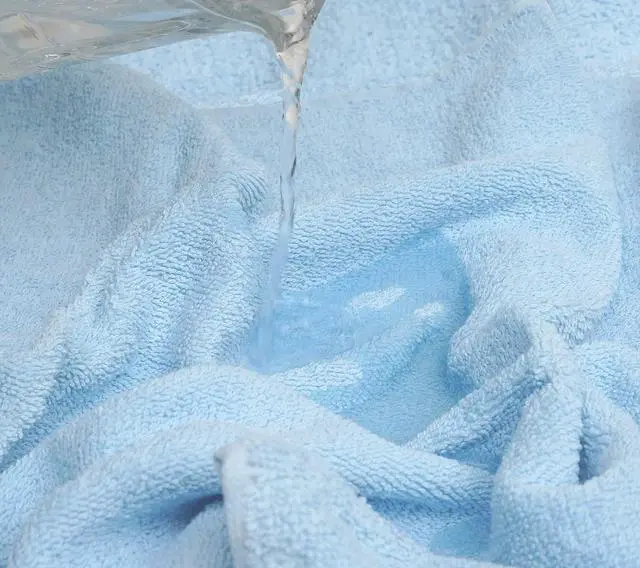 Alt view image 5 of 6 - 6 Pack Small Bath Towel Set - 100% Cotton 23x46 Shower Towels in 450 GSM. Lightweight & Absorbent Quick Dry Gym Towel for Showering, Pet Drying, Spas & Salons. Terry Ringspun Towels (Aqua)