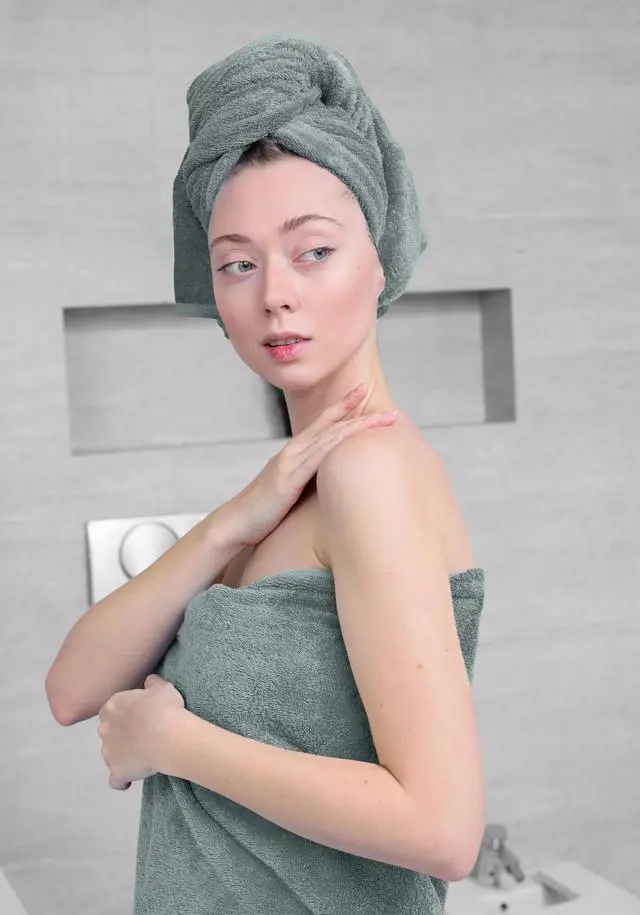 Alt view image 6 of 7 - Bath Towels Set of 4, Size 30 x 60 Inches - 60% Cotton, 40% Viscose Made from Bamboo, Soft and Absorbent, Quick Drying, Lightweight, Perfect for Daily Use