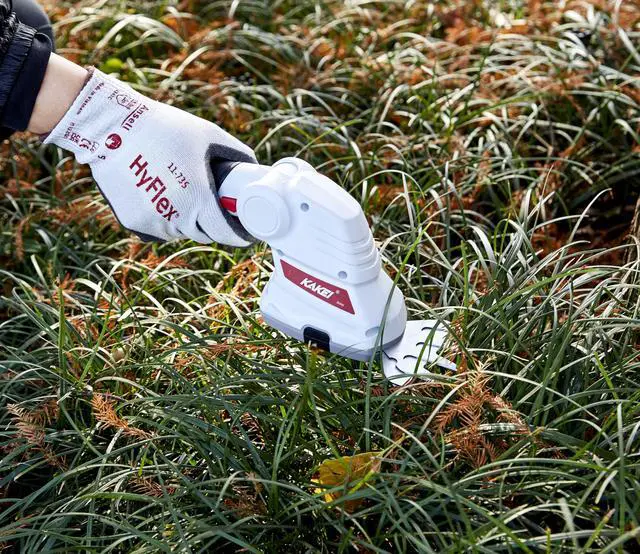 Alt view image 2 of 5 - 7.2V Cordless 2-in-1 Grass & Shrub Shear | 2000mAh Battery, 1300 Cuts/Min, Quick-Change Blades, Type-C Charging & Sealed Gearbox for Safe Gardening