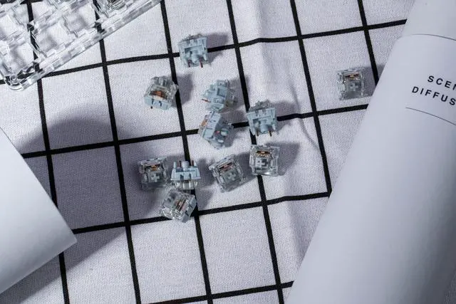 Alt view image 6 of 7 - Zero Degree Fully Silent Silver Keyboard Switches(35)