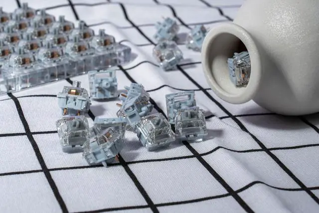 Alt view image 7 of 7 - Zero Degree Fully Silent Silver Keyboard Switches(35)