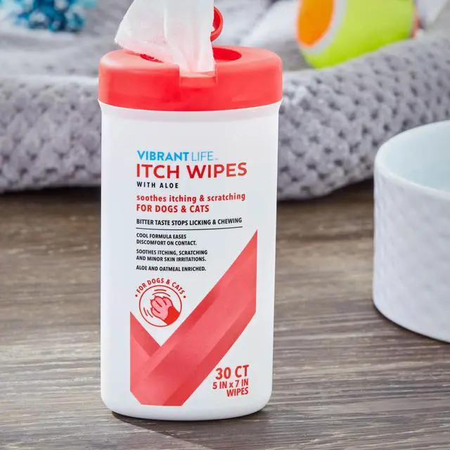 Main image of Vibrant Life Itch Wipes with Aloe for Cats & Dogs, 30 Count