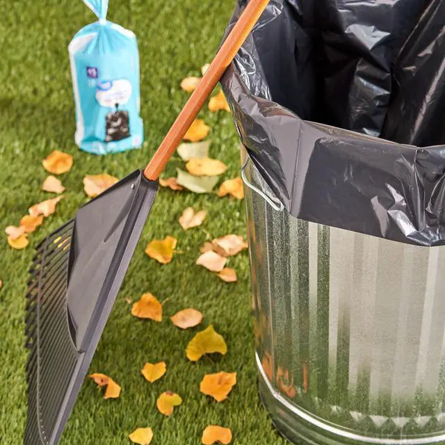 Alt view image 3 of 7 - Great Value 55-Gallon Extra Large Outdoor Twist Tie Trash Bags, Unscented, 20 Bags