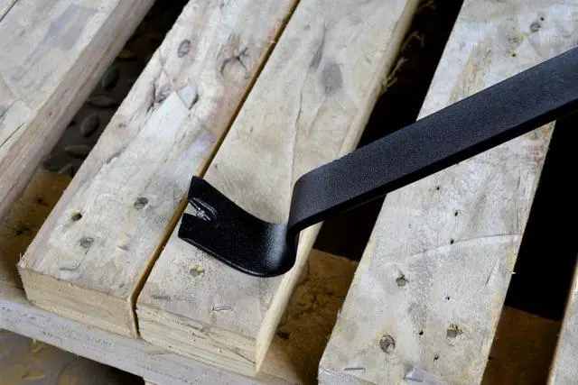 Alt view image 2 of 6 - Hyper Tough 15-Inch Utility Pry Bar, Nail Puller & Crowbar, Drop Forged Heat-Treated Carbon Steel