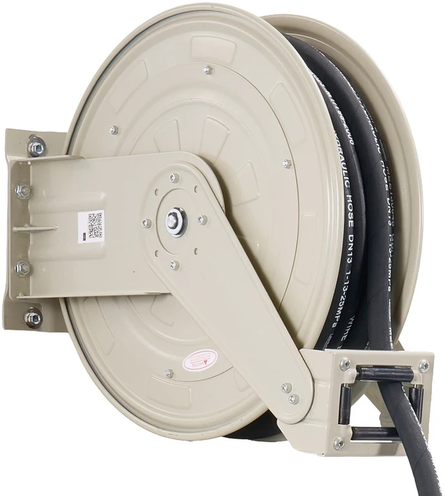 Main image of VEVOR Oil Hose Reel, 1/2 inch x 33 ft Retractable, Spring Driven Auto Swivel Rewind, Max 3625 PSI, Heavy-Duty Carbon Steel Construction with Steel Wire Braided Hose, for Engine / Gear / Hydraulic Oil