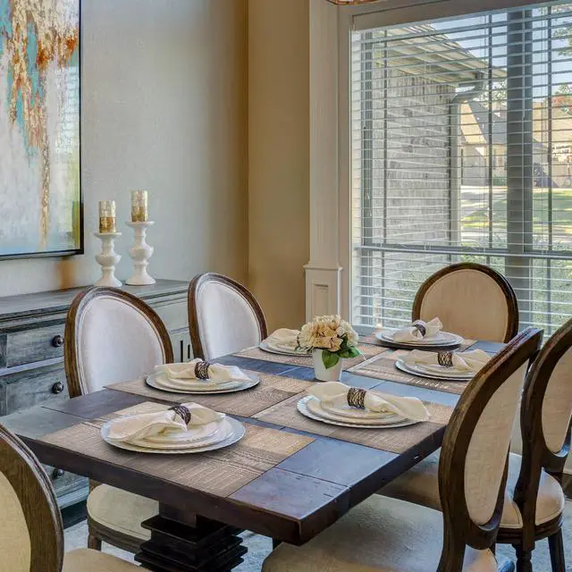 Alt view image 6 of 7 - Placemats, Placemats Set of 6, Heat Resistant Place Mats, Washable PVC Table Mats, Woven Vinyl Plastic Placemats for Dining Table, Non-Slip Stain Resistant Kitchen Table Placemats Easy to Clean