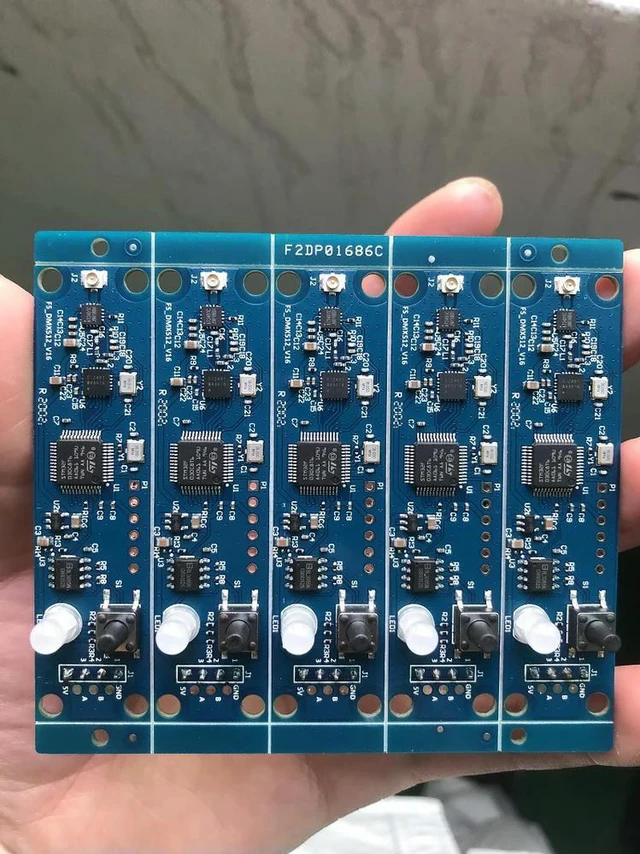 Alt view image 3 of 3 - DMX512 Transmission Module 2.4G Transponder Stage Lighting ligent Controller