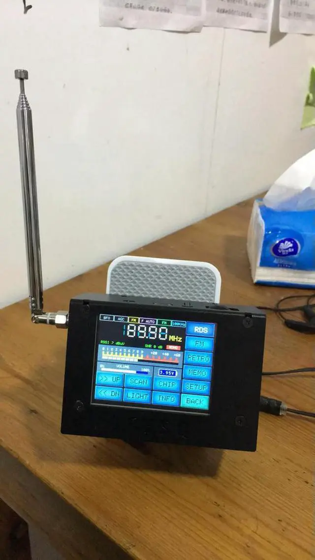 Alt view image 2 of 3 - Si4732 Radio Touch Screen 2.8 Inch Emergency Radio Full Band