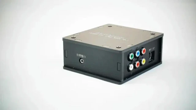 Alt view image 2 of 3 - Low-resolution VGA/DVI to RGBS (with delay protection function)